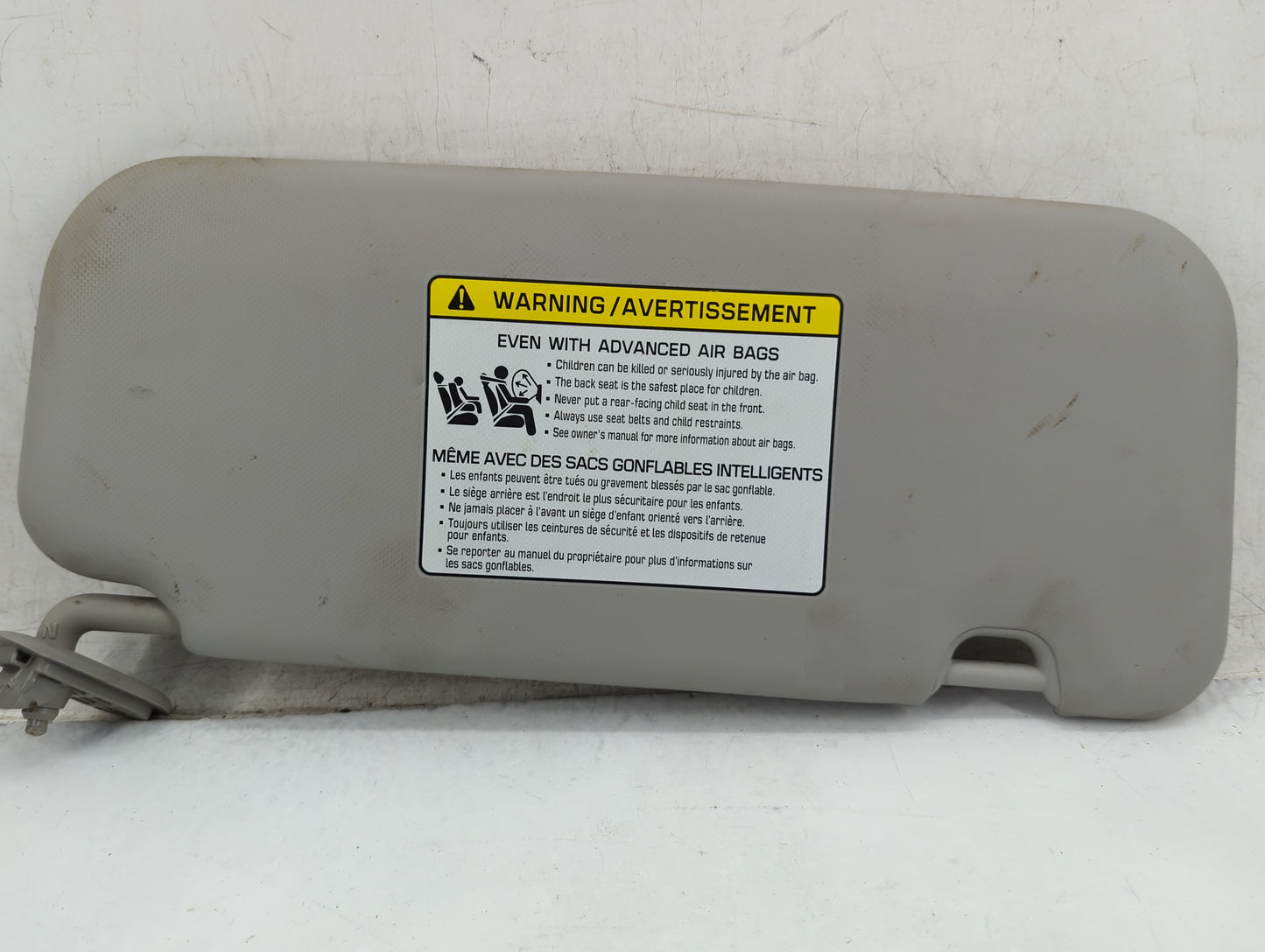 2018-2020 Kia Rio Sun Visor Shade Replacement Driver Left Mirror Fits Fits 2018 2019 2020 2021 2022 OEM Used Auto Parts - Oe