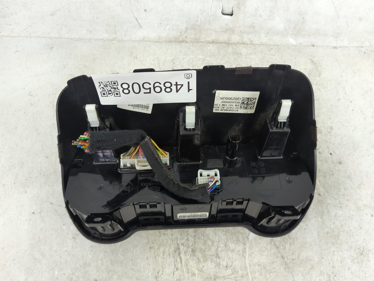 2022 Kia Rio Climate Control Module Temperature AC/Heater Replacement P/N:97250H9530 97250H9530 DB Fits OEM Used Auto Parts 