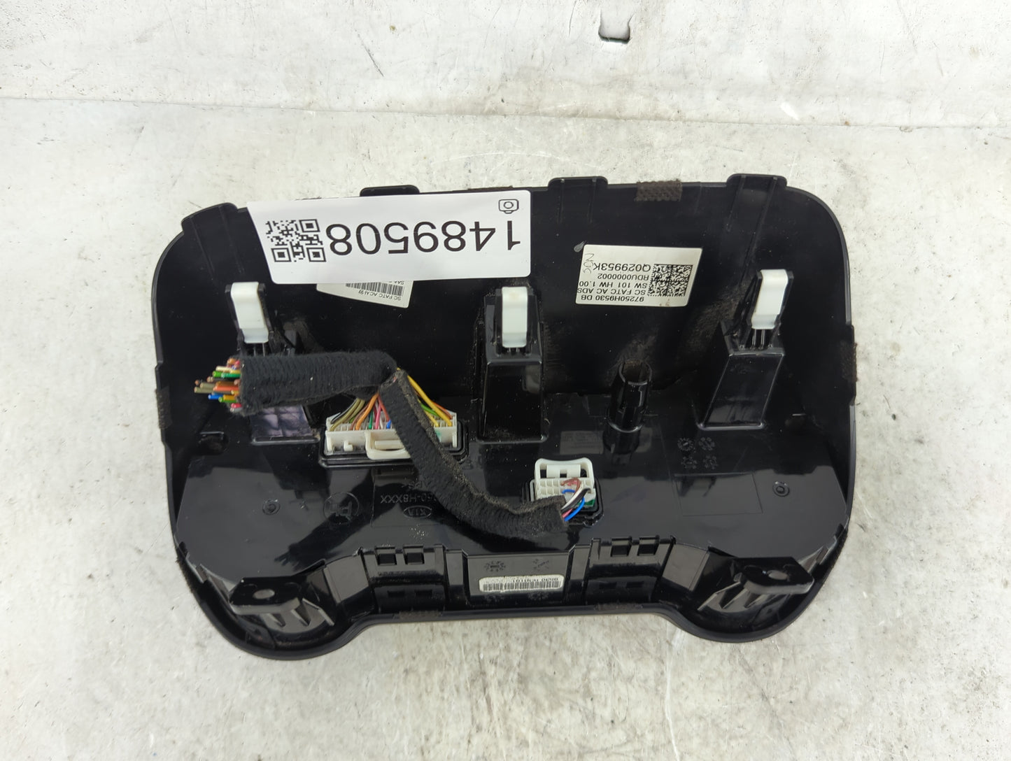 2022 Kia Rio Climate Control Module Temperature AC/Heater Replacement P/N:97250H9530 97250H9530 DB Fits OEM Used Auto Parts 