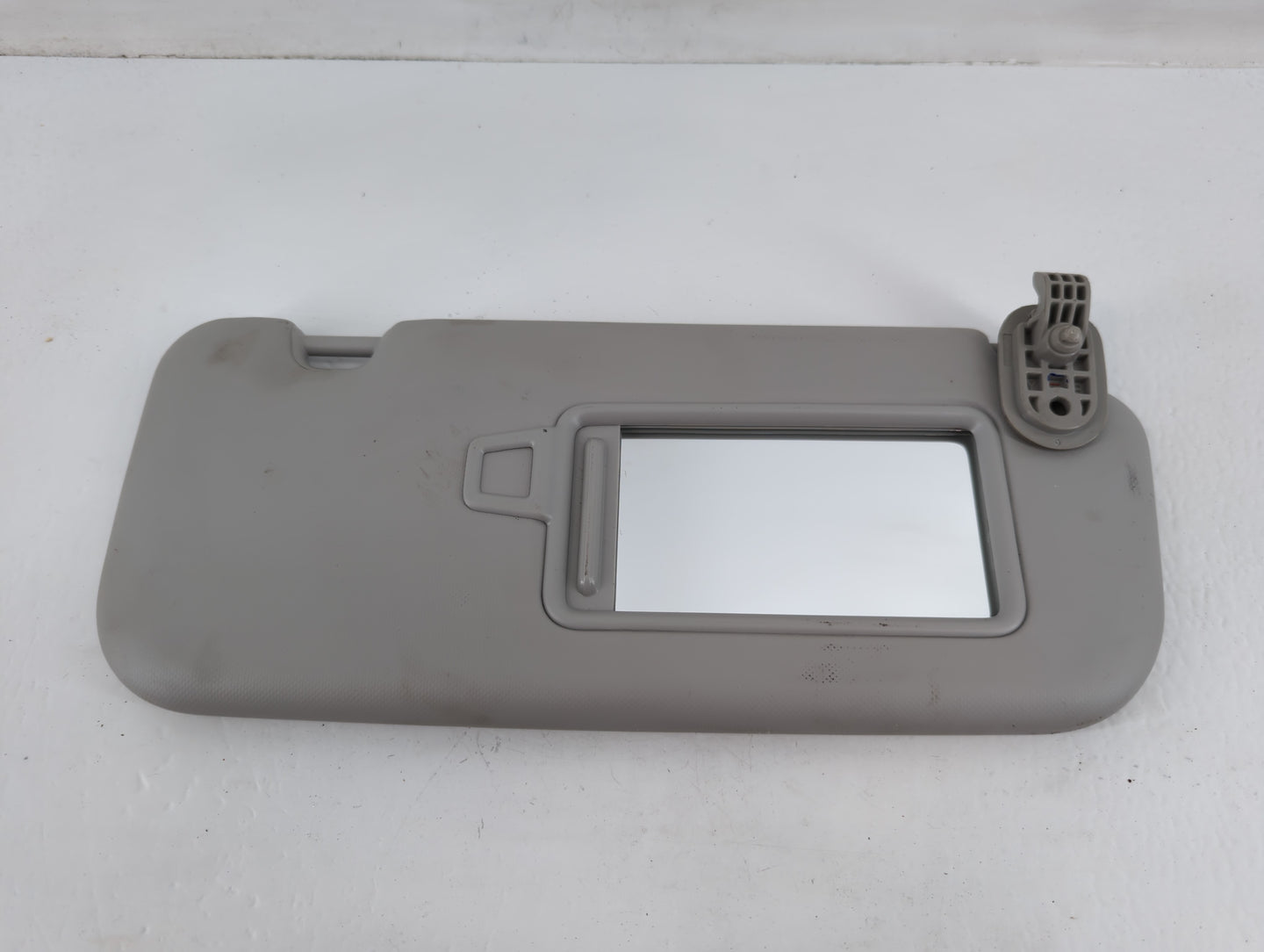 2018-2020 Kia Rio Sun Visor Shade Replacement Driver Left Mirror Fits Fits 2018 2019 2020 2021 2022 OEM Used Auto Parts - Oe