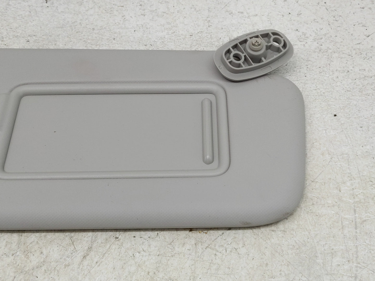 2021-2022 Kia Seltos Sun Visor Shade Replacement Passenger Right Mirror Fits Fits 2021 2022 OEM Used Auto Parts - Oemusedaut