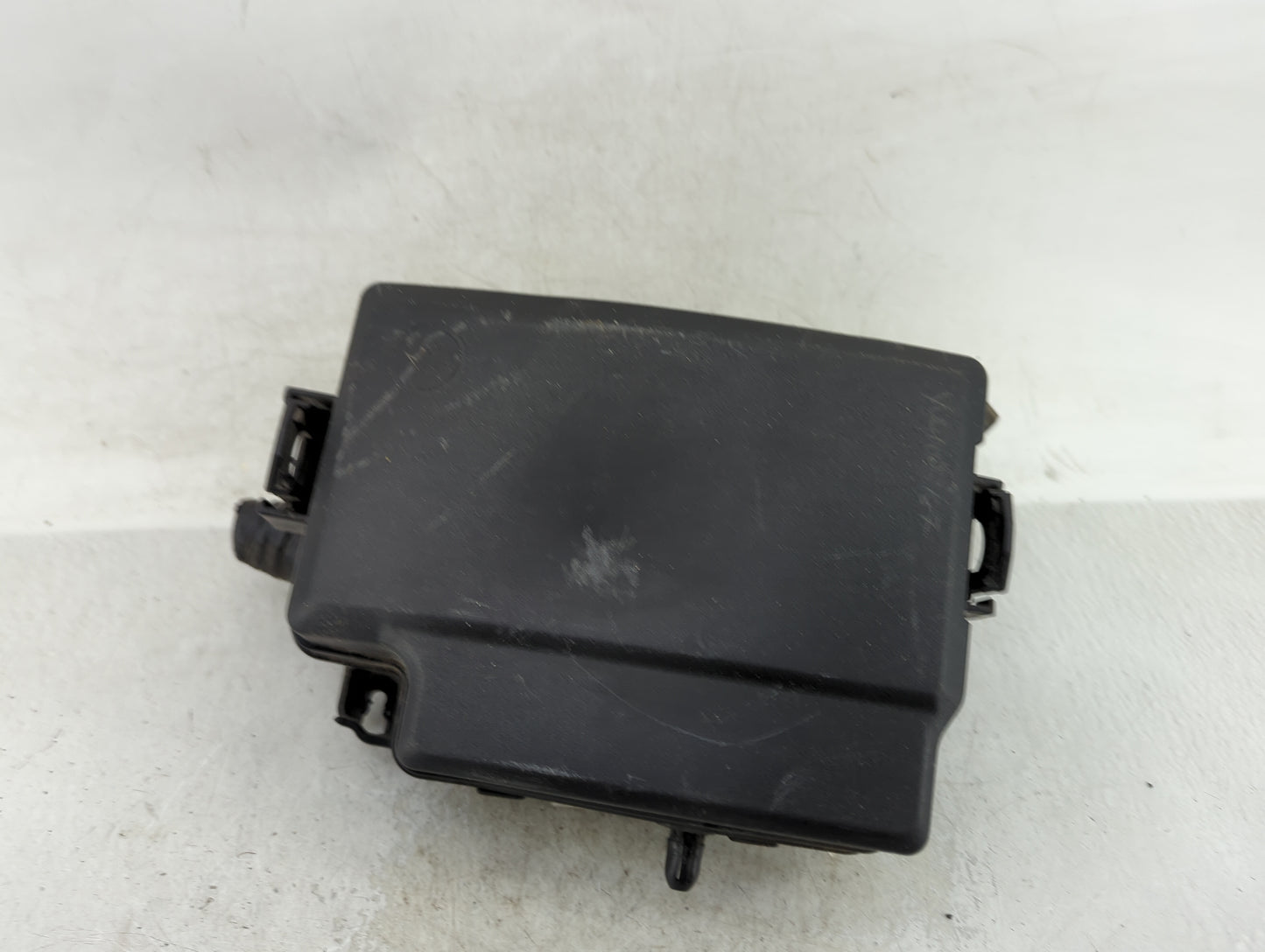 2021-2022 Kia Seltos Fusebox Fuse Box Panel Relay Module Fits Fits 2021 2022 OEM Used Auto Parts - Oemusedautoparts1.com