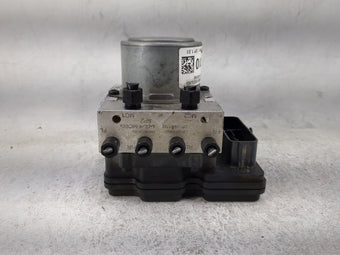 compare product 2021-2022 Kia Seltos ABS Pump Control Module Replacement P/N:58900-Q5100 61589-41600, 58910-Q5100 Fits Fits 2021 2022 OEM Used Auto Parts