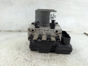 compare product 2021-2022 Kia Seltos ABS Pump Control Module Replacement P/N:58920-Q5100 58900-Q5600 Fits Fits 2021 2022 OEM Used Auto Parts