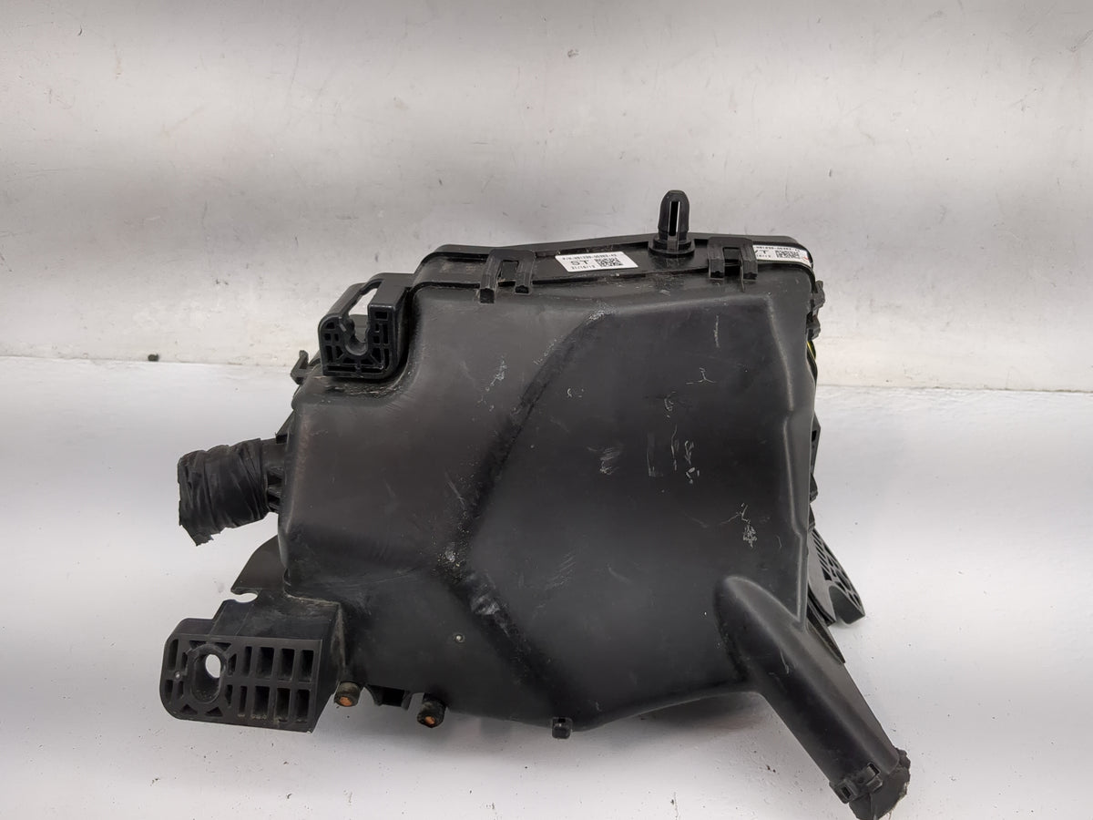 2021-2022 Kia Seltos Fusebox Fuse Box Panel Relay Module P/N:91956-Q5020 18980-09620, 18980-09630, 39160-37110 Fits Fits 202