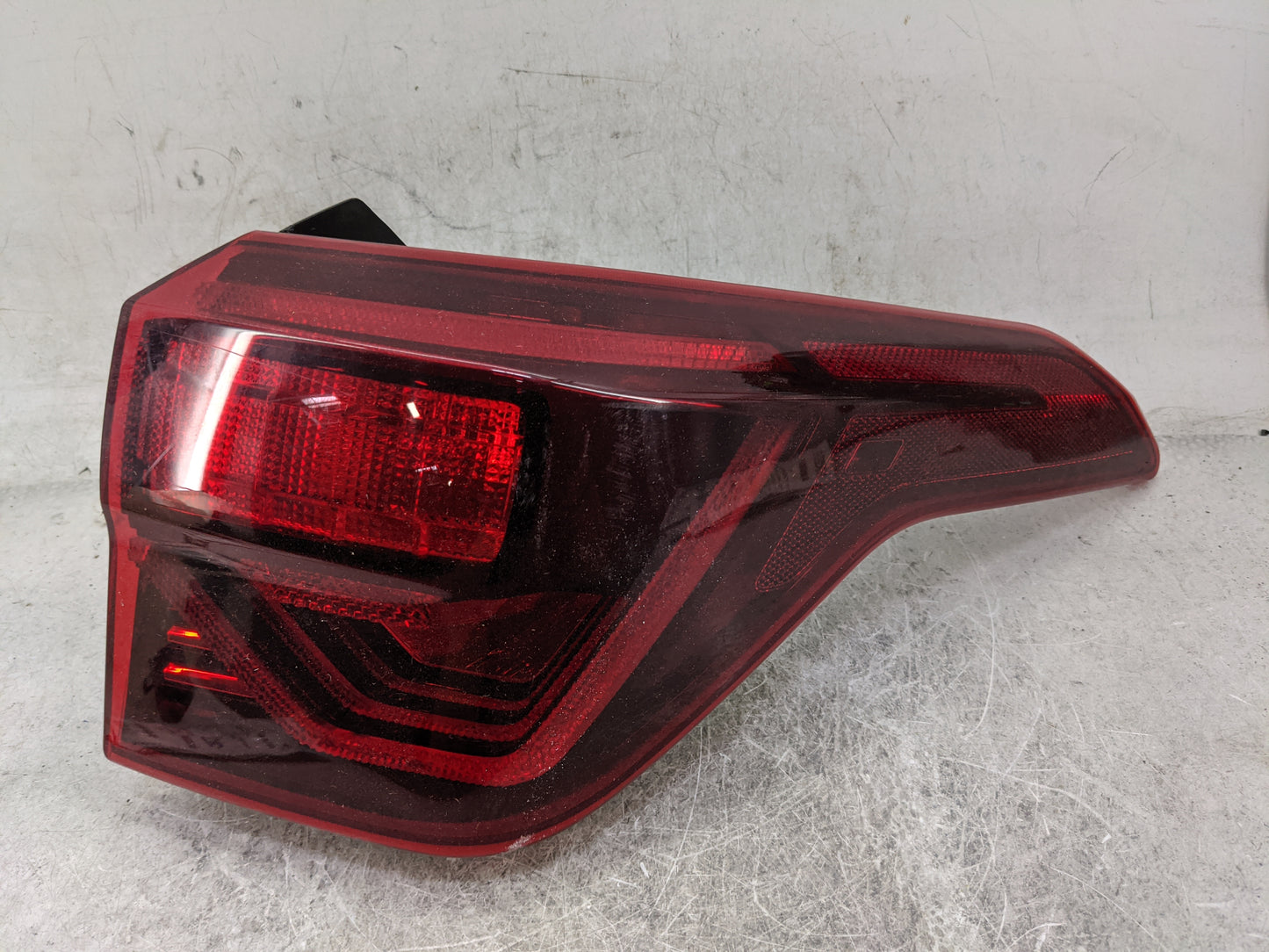 2021-2022 Kia Seltos Tail Light Assembly Passenger Right OEM P/N:92402 Fits Fits 2021 2022 OEM Used Auto Parts - Oemusedauto