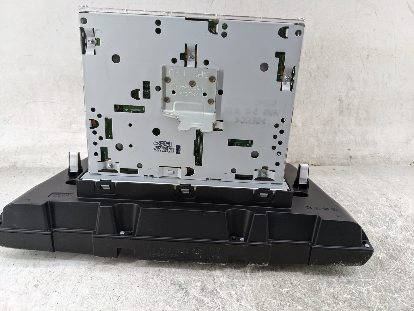 2022 Kia Seltos Radio AM FM Cd Player Receiver Replacement P/N:96560-Q5220DHV ATBB0THAN Fits OEM Used Auto Parts - Oemusedau