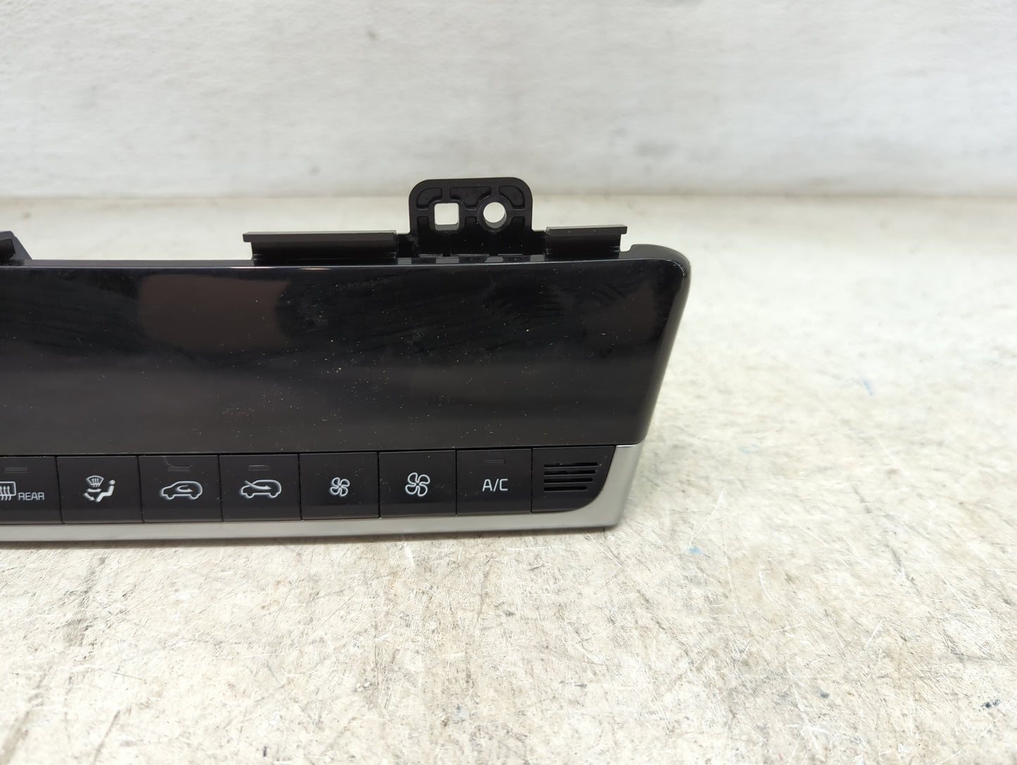 2021-2022 Kia Seltos Climate Control Module Temperature AC/Heater Replacement P/N:97250-Q5290 C20038-1340 Fits Fits 2021 202