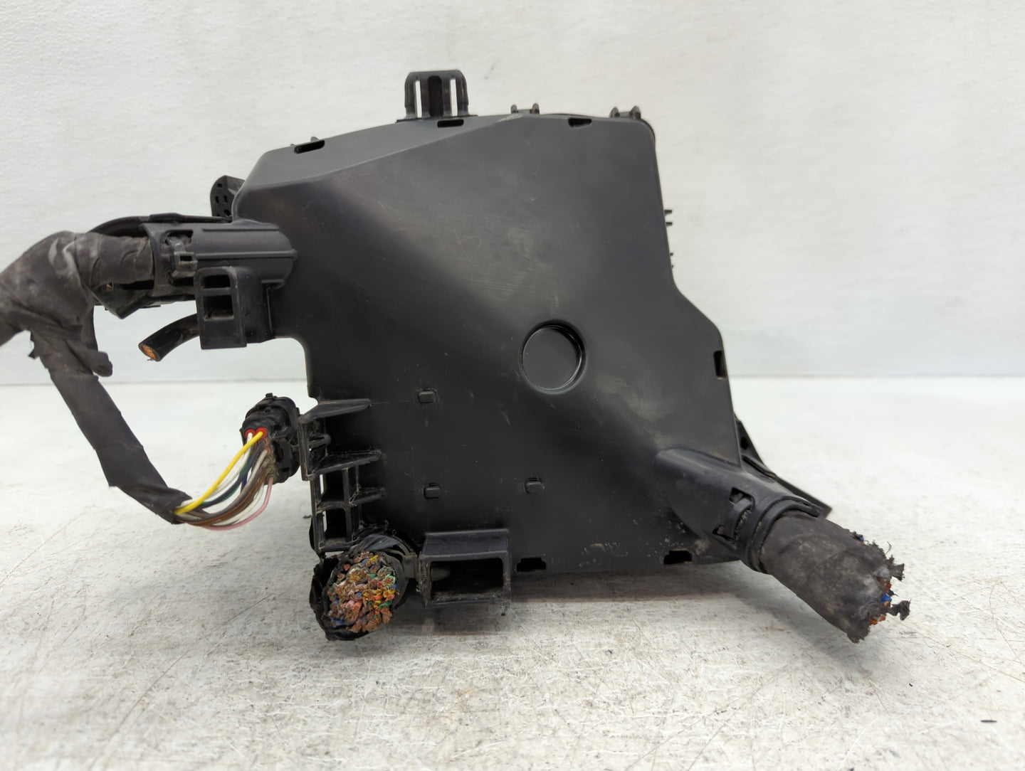2022 Kia Sorento Fusebox Fuse Box Panel Relay Module P/N:91201-P4630 Fits OEM Used Auto Parts - Oemusedautoparts1.com