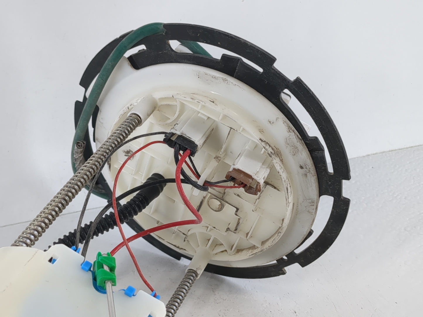 2021-2021 Kia Sorento Electrical Gas Fuel Pump Assembly - Oemusedautoparts1.com