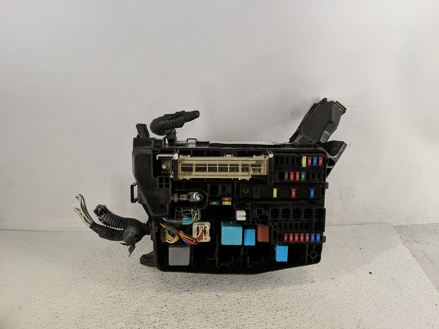 2022 Kia Sorento Fusebox Fuse Box Panel Relay Module P/N:91959-P2200 Fits OEM Used Auto Parts - Oemusedautoparts1.com