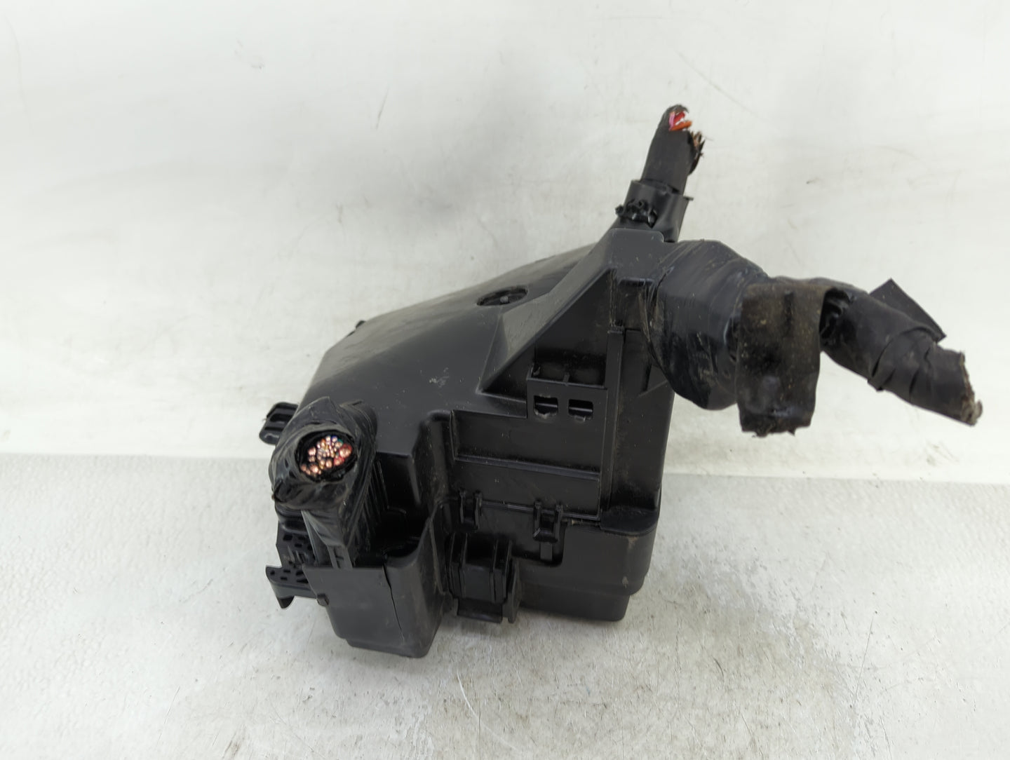 2022 Kia Sorento Fusebox Fuse Box Panel Relay Module Fits OEM Used Auto Parts - Oemusedautoparts1.com