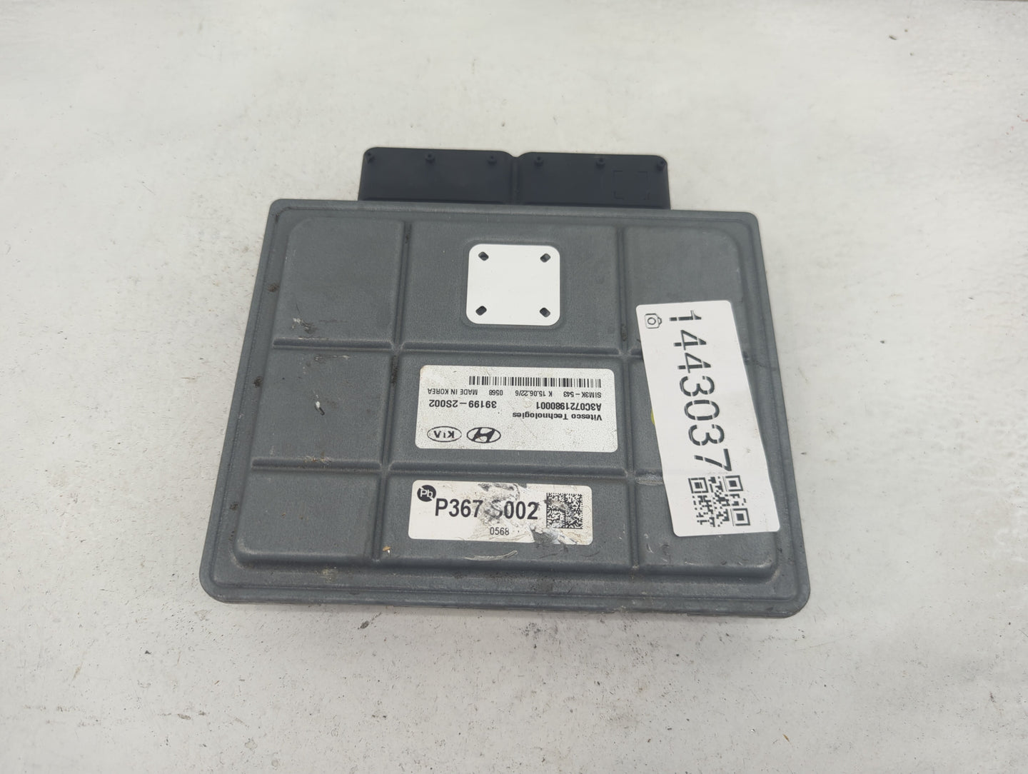 2021 Kia Sorento PCM Engine Control Computer ECU ECM PCU OEM P/N:39199-2S002 Fits OEM Used Auto Parts - Oemusedautoparts1.co