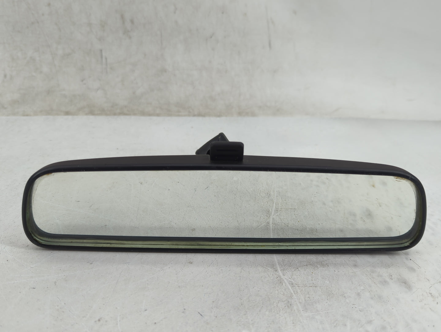 2021 Kia Sorento Interior Rear View Mirror Replacement OEM P/N:E11048973 Fits Fits 2020 2022 OEM Used Auto Parts - Oemusedau