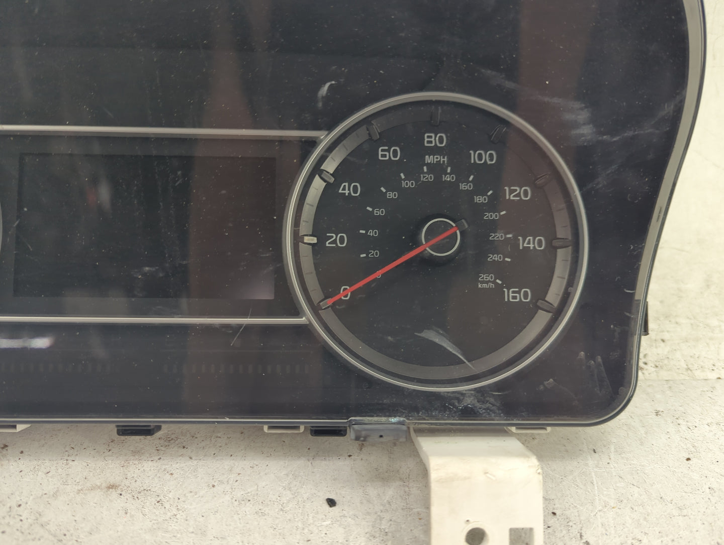 2021 Kia Sorento Instrument Cluster Speedometer Gauges P/N:94001-R5210 Fits OEM Used Auto Parts - Oemusedautoparts1.com