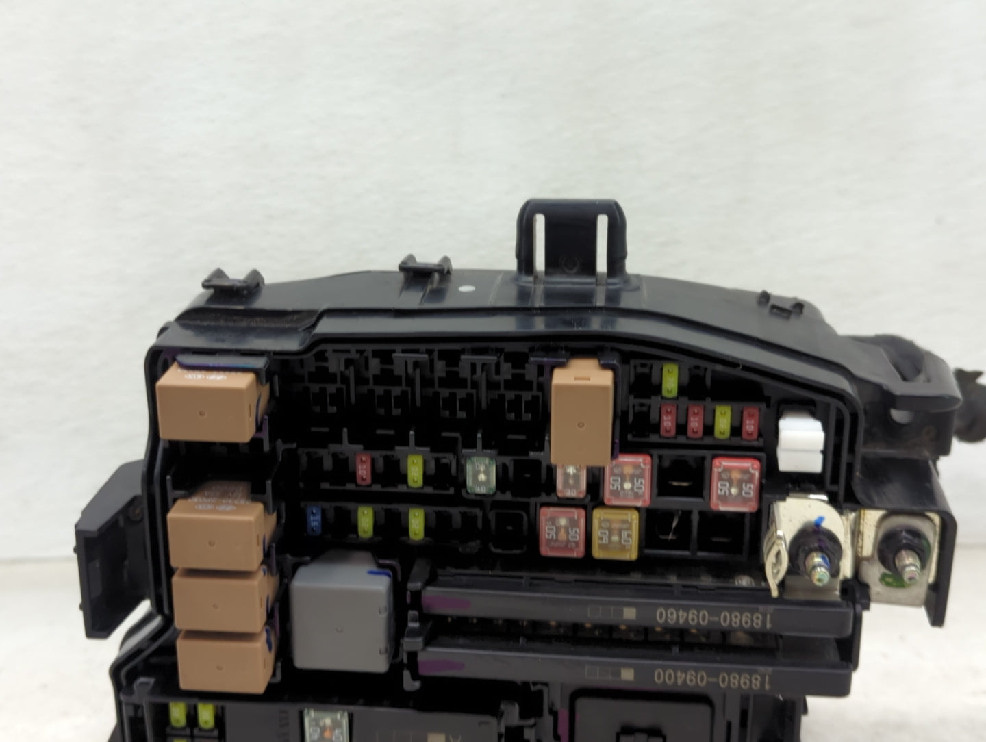 2022 Kia Sorento Fusebox Fuse Box Panel Relay Module P/N:91210R5400MB 18980-09460, 18980-09400 Fits OEM Used Auto Parts - Oe
