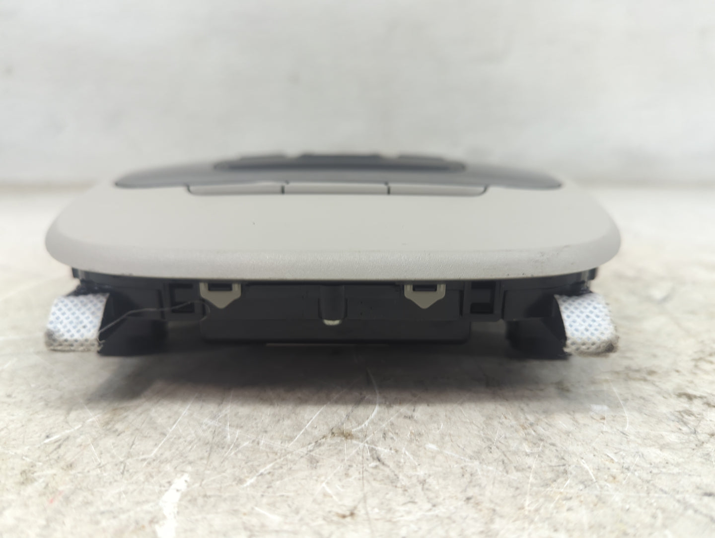 2021-2021 Kia Sorento Overhead Console W/rear Climate Control 1482735 - Oemusedautoparts1.com