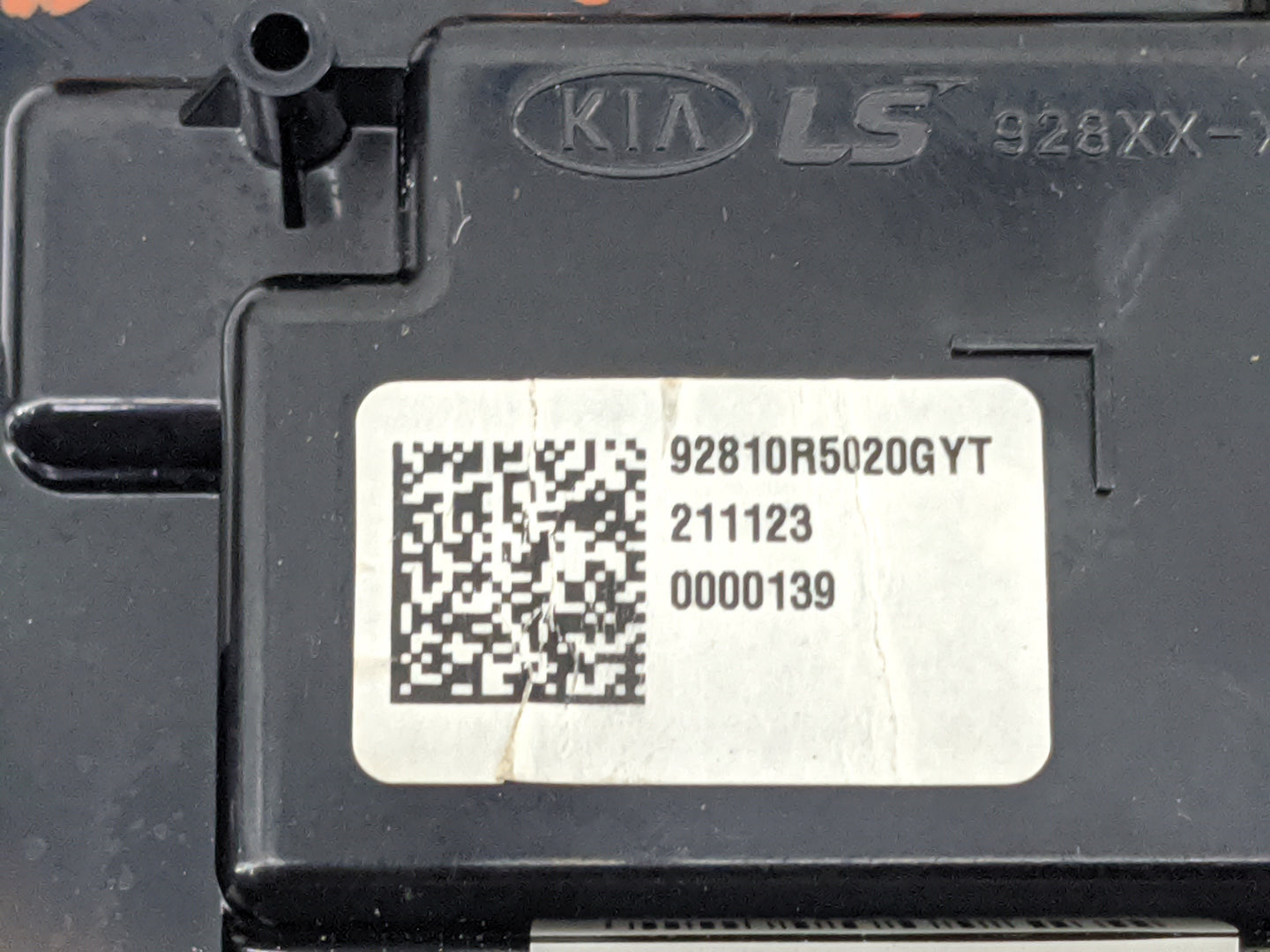 2021-2021 Kia Sorento Overhead Console W/rear Climate Control - Oemusedautoparts1.com