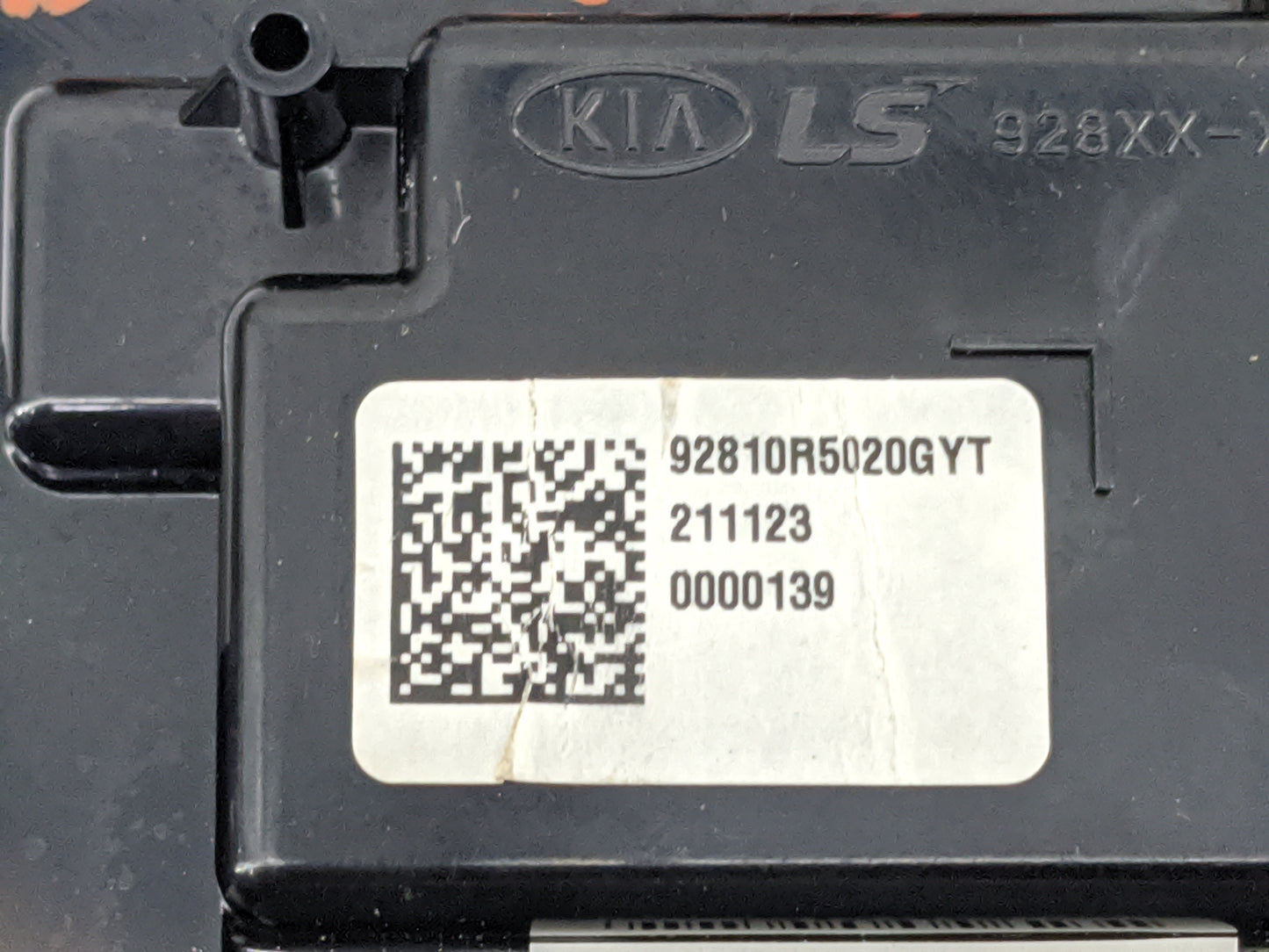 2021-2021 Kia Sorento Overhead Console W/rear Climate Control - Oemusedautoparts1.com