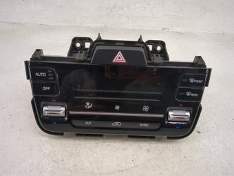 compare product 2021 Kia Sorento Climate Control Module Temperature AC/Heater Replacement P/N:97250-P2XXX Fits OEM Used Auto Parts