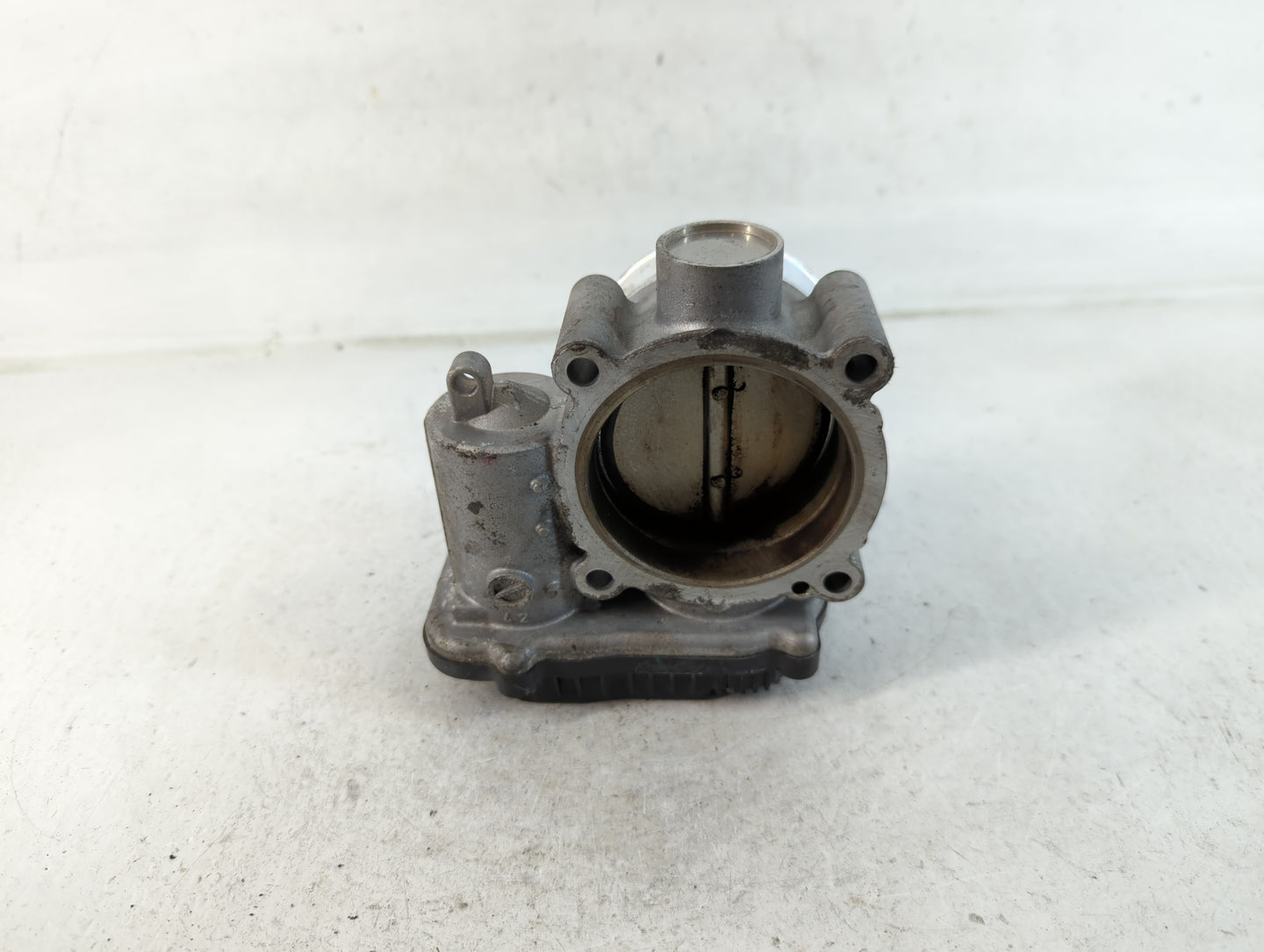 2021 Kia Sorento Throttle Body P/N:35100-2S000 Fits Fits 2020 2022 2023 OEM Used Auto Parts - Oemusedautoparts1.com