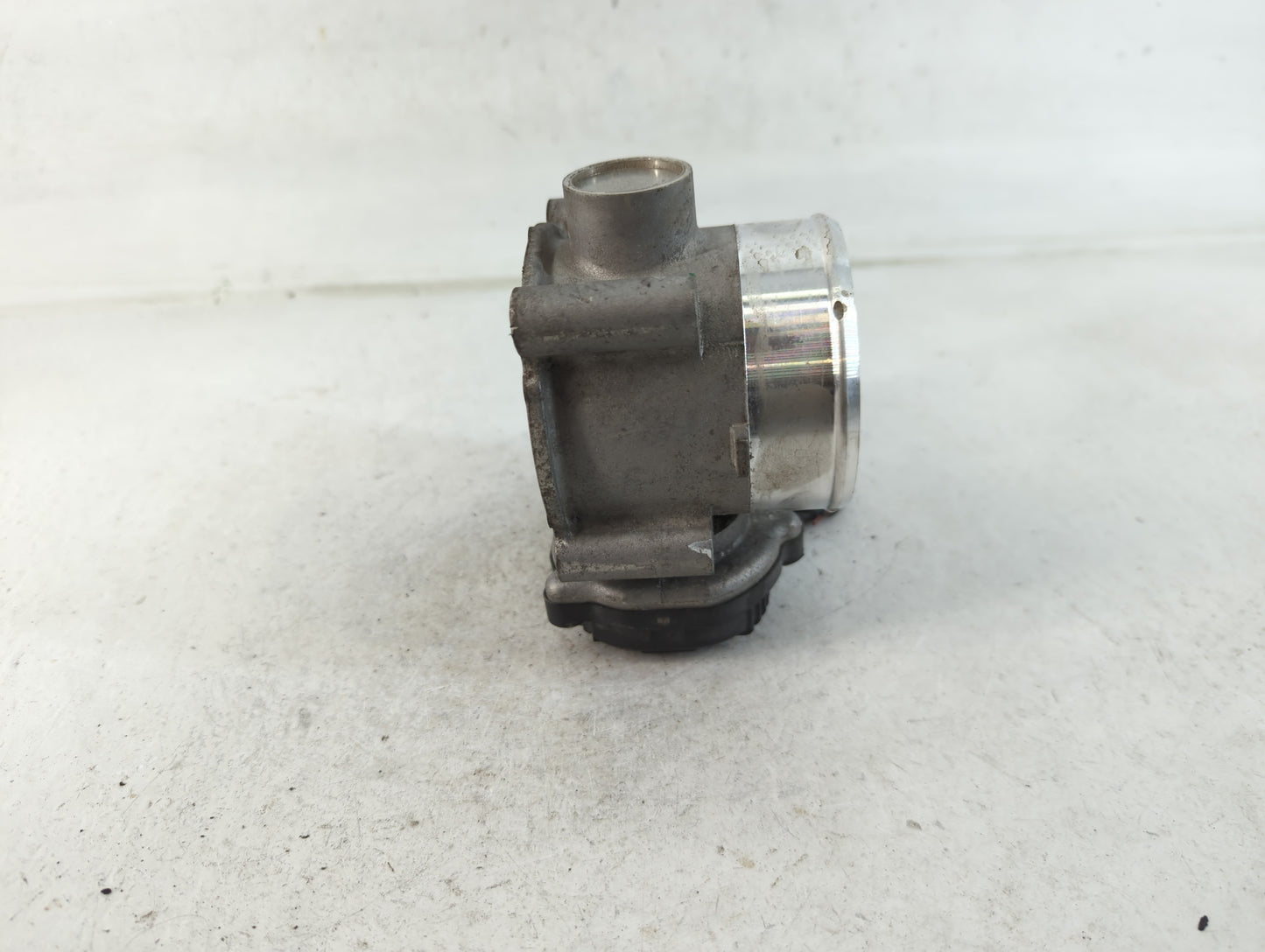 2021 Kia Sorento Throttle Body P/N:35100-2S000 Fits Fits 2020 2022 2023 OEM Used Auto Parts - Oemusedautoparts1.com