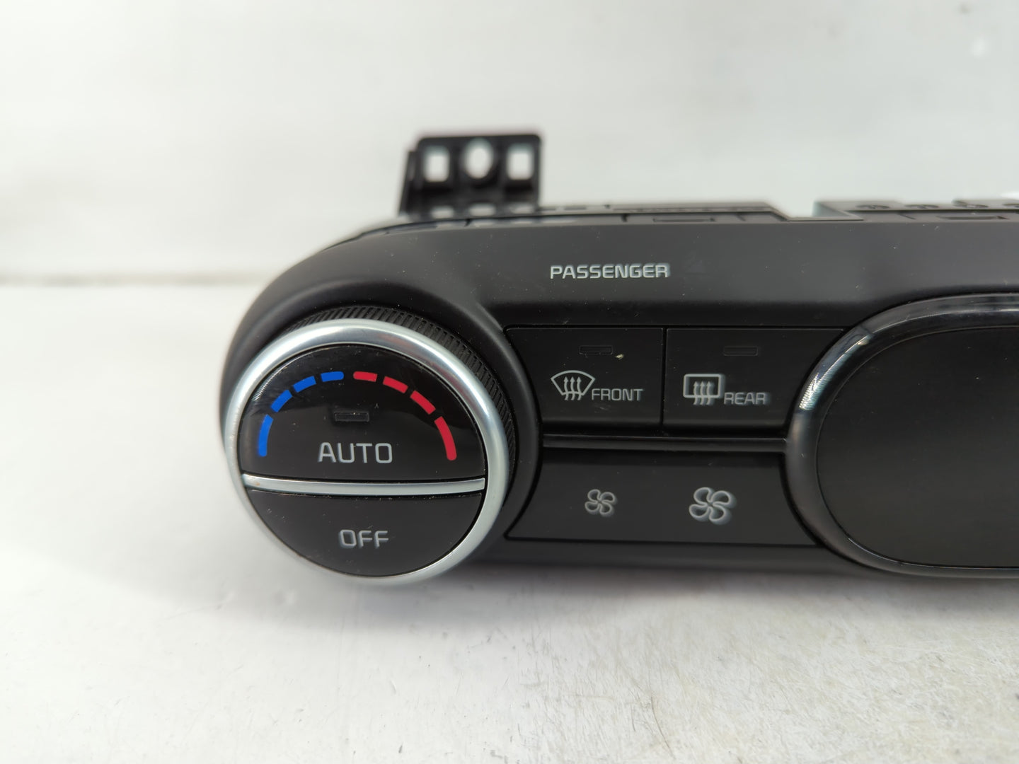 2020-2021 Kia Soul Climate Control Module Temperature AC/Heater Replacement P/N:97250-K0350 Fits Fits 2020 2021 OEM Used Aut