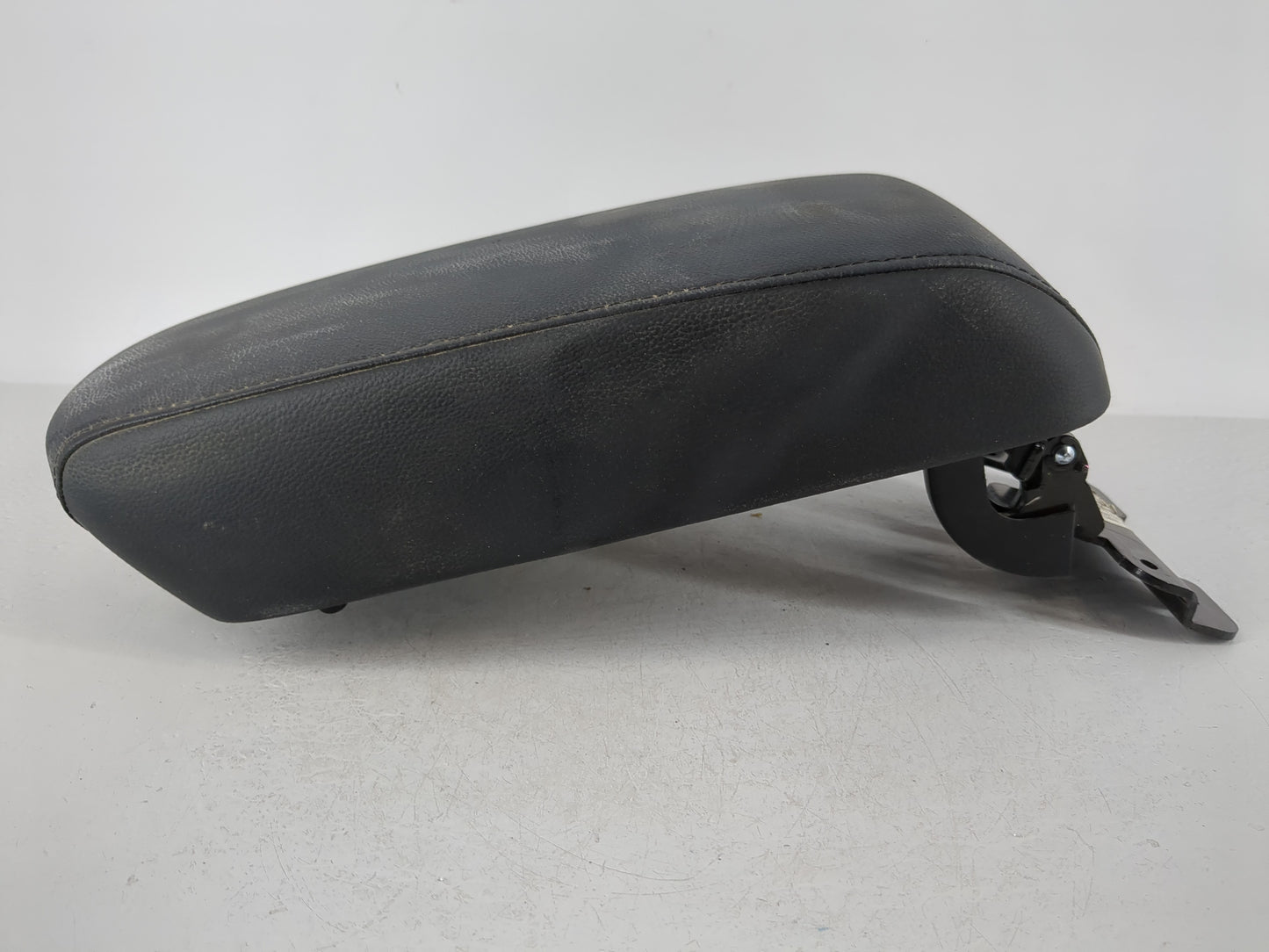2021 Kia Soul Center Console Armrest Cover Lid Fits OEM Used Auto Parts - Oemusedautoparts1.com