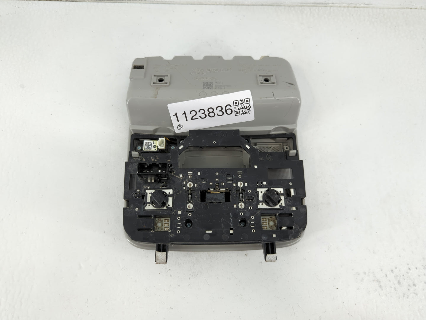 2020-2021 Kia Soul Overhead Roof Console - Oemusedautoparts1.com
