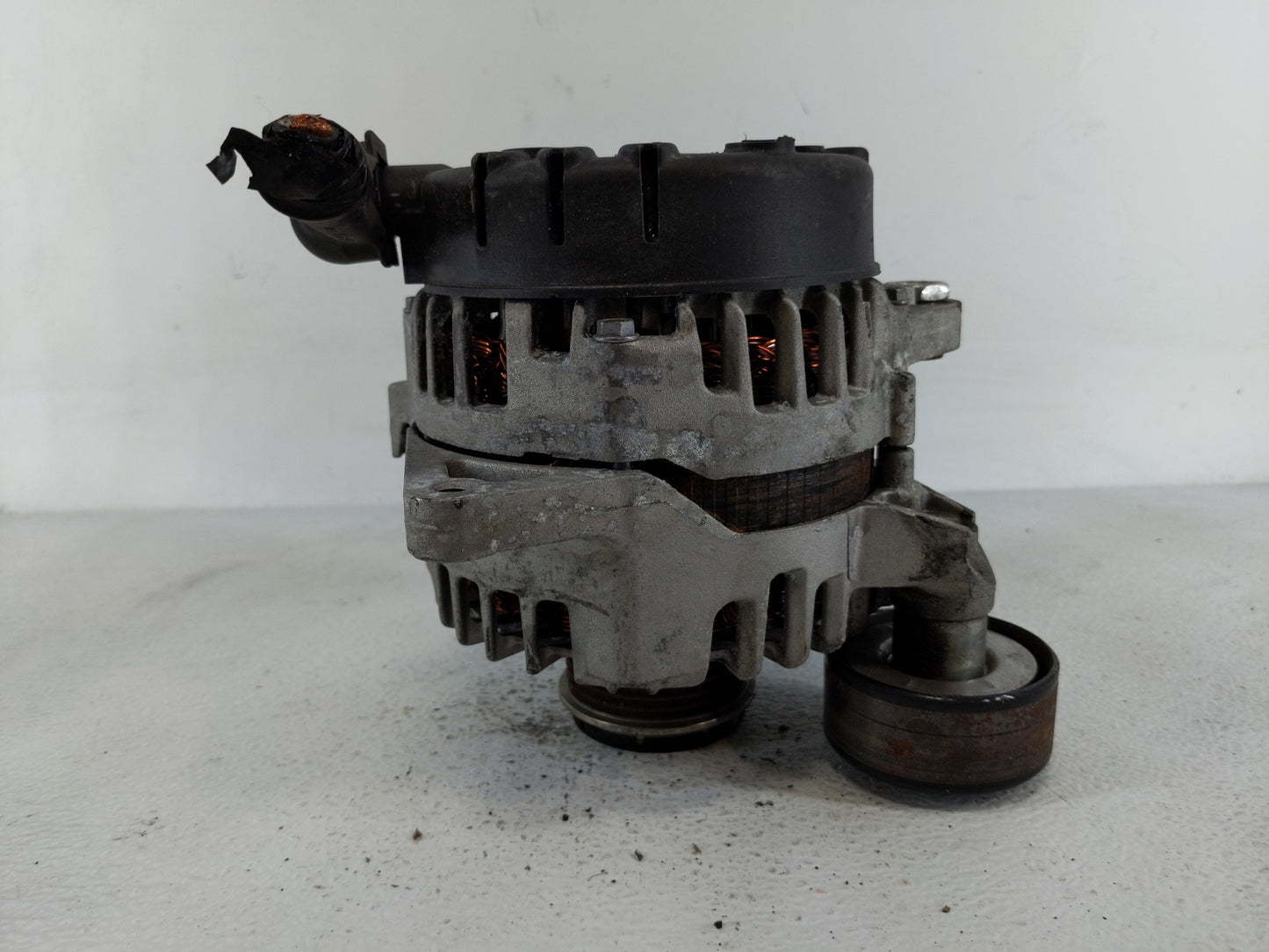 2020-2021 Kia Soul Alternator Replacement Generator Charging Assembly Engine OEM P/N:37300-2E821 Fits OEM Used Auto Parts - 