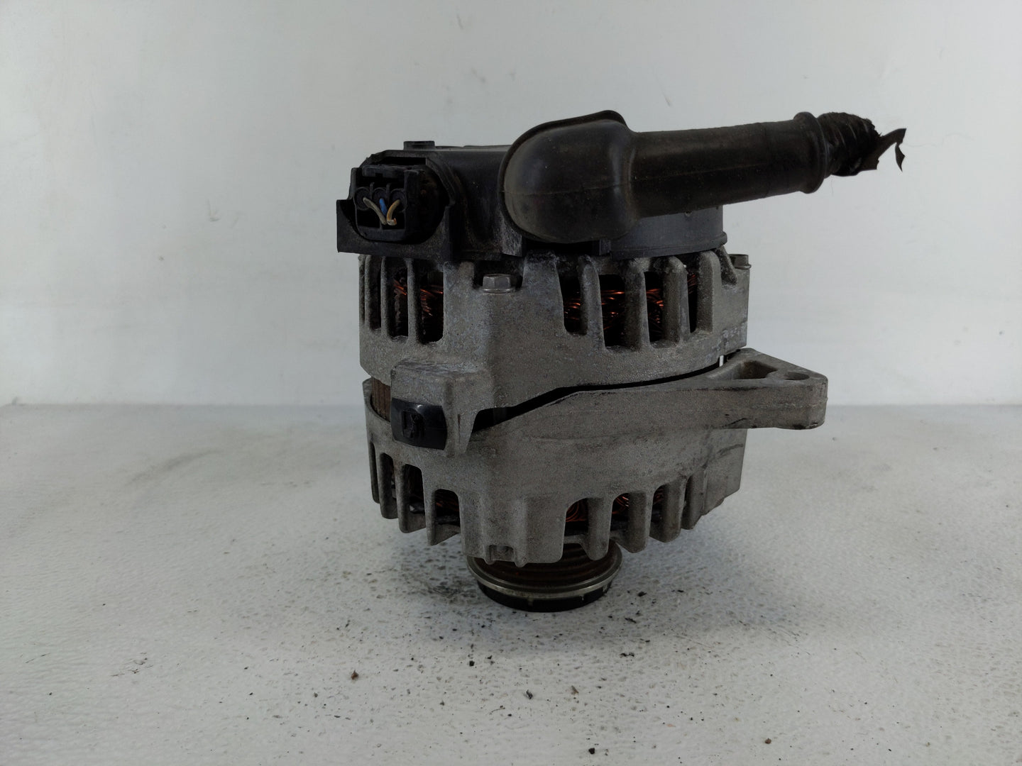 2020-2021 Kia Soul Alternator Replacement Generator Charging Assembly Engine OEM P/N:37300-2E821 Fits OEM Used Auto Parts - 