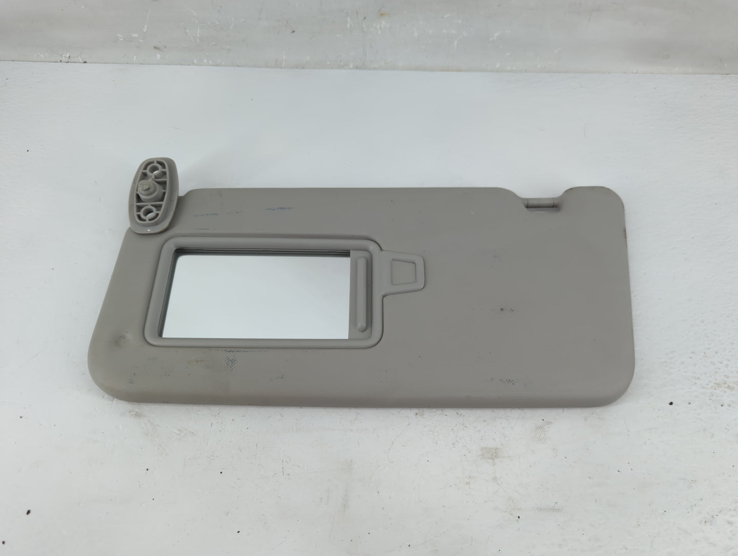 2020-2021 Kia Soul Sun Visor Shade Replacement Driver Left Mirror Fits Fits 2020 2021 OEM Used Auto Parts - Oemusedautoparts