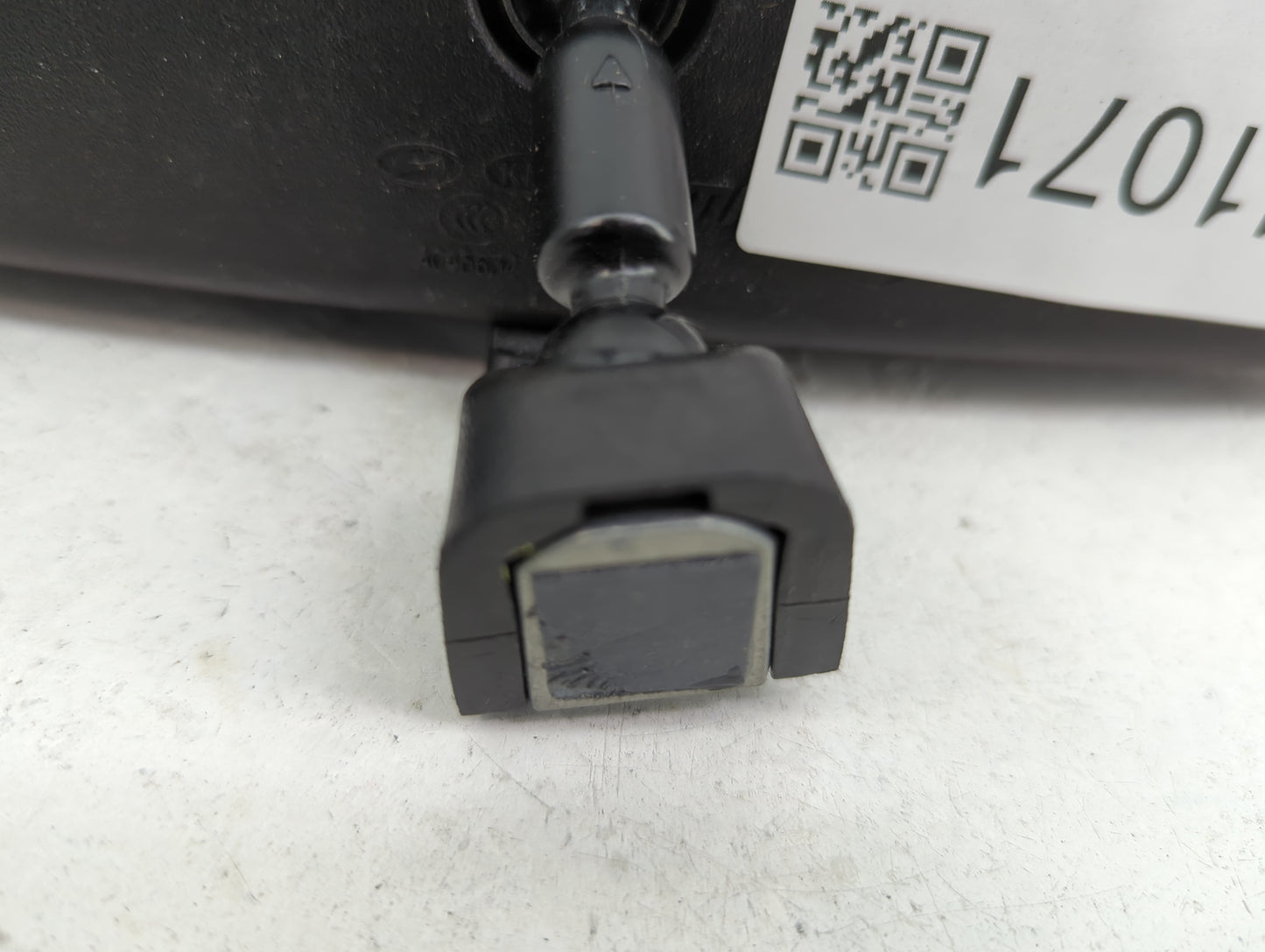 2010-2021 Kia Soul Interior Rear View Mirror Replacement OEM P/N:A045634 Fits OEM Used Auto Parts - Oemusedautoparts1.com