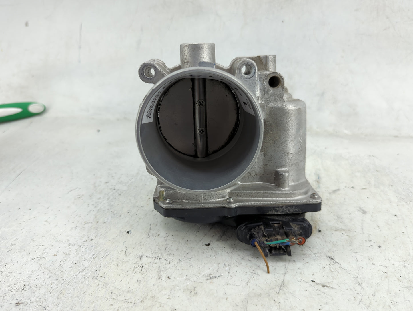 2020-2021 Kia Soul Throttle Body P/N:35100-2E410 Fits Fits 2020 2021 2022 OEM Used Auto Parts - Oemusedautoparts1.com