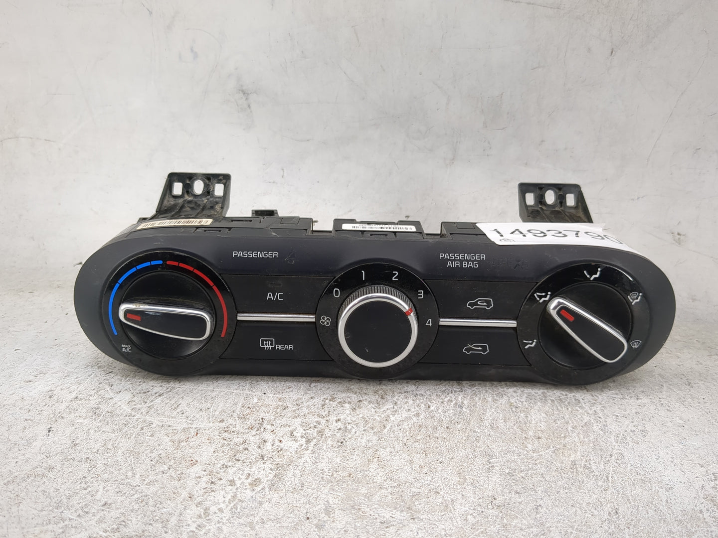 2020-2021 Kia Soul Climate Control Module Temperature AC/Heater Replacement P/N:97250-K0650 C20037-3060 Fits Fits 2020 2021 