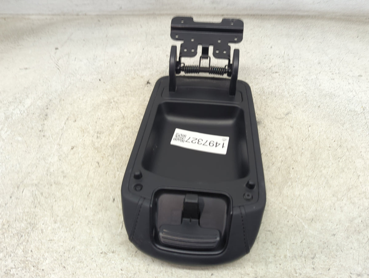 2022 Kia Soul Center Console Armrest Cover Lid Fits OEM Used Auto Parts - Oemusedautoparts1.com