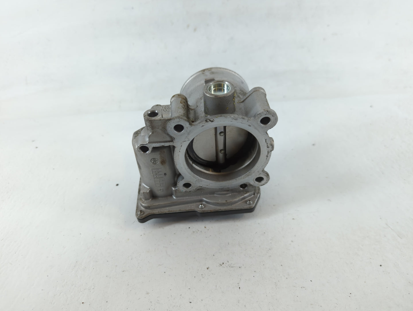 2020-2021 Kia Soul Throttle Body P/N:35100-2E410 Fits Fits 2020 2021 2022 OEM Used Auto Parts - Oemusedautoparts1.com