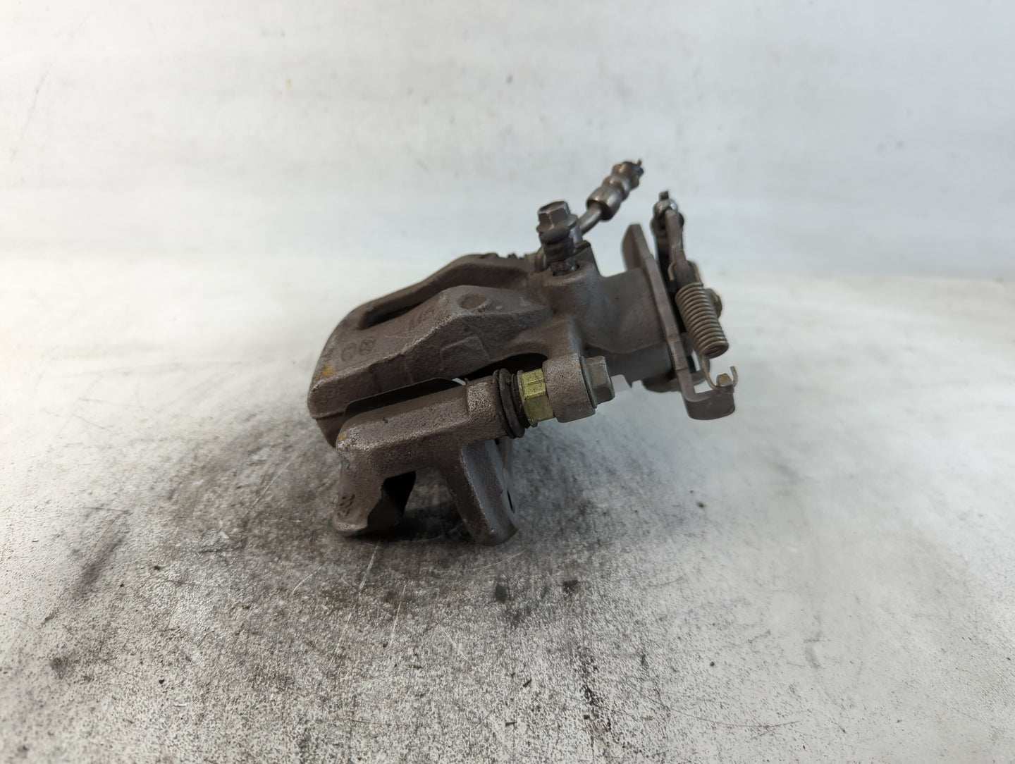 2020-2021 Kia Soul Front Driver Left Brake Caliper - Oemusedautoparts1.com