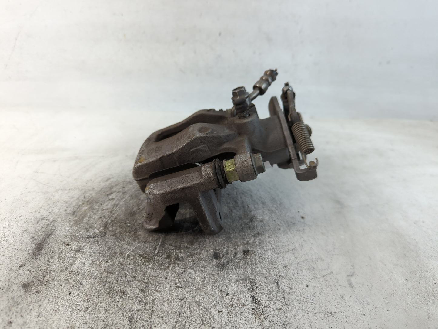2020-2021 Kia Soul Front Driver Left Brake Caliper - Oemusedautoparts1.com