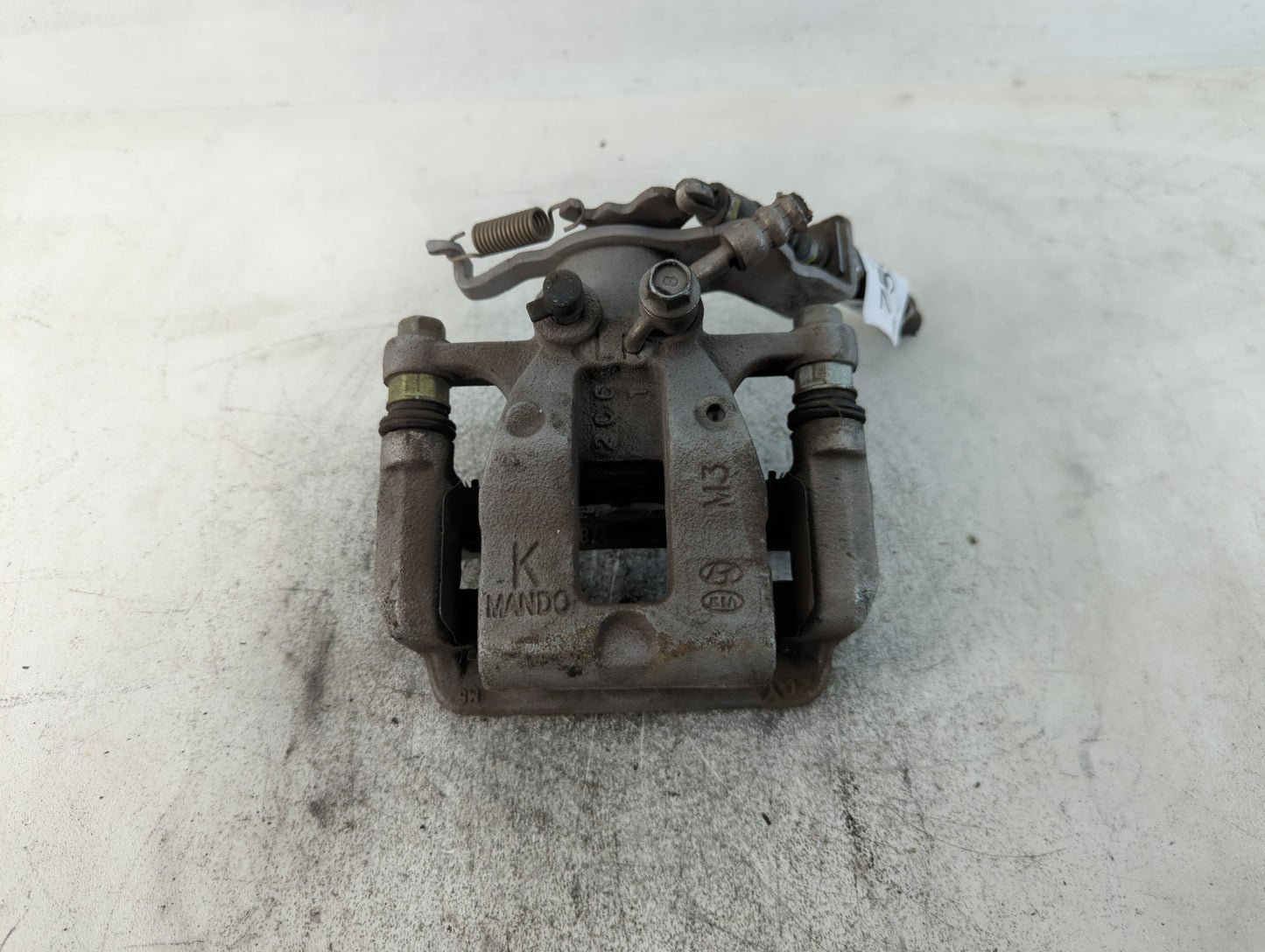 2020-2021 Kia Soul Front Driver Left Brake Caliper - Oemusedautoparts1.com