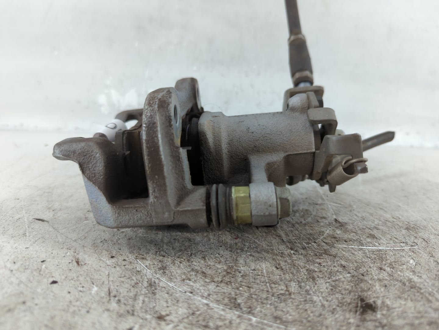 2020-2021 Kia Soul Front Driver Left Brake Caliper - Oemusedautoparts1.com