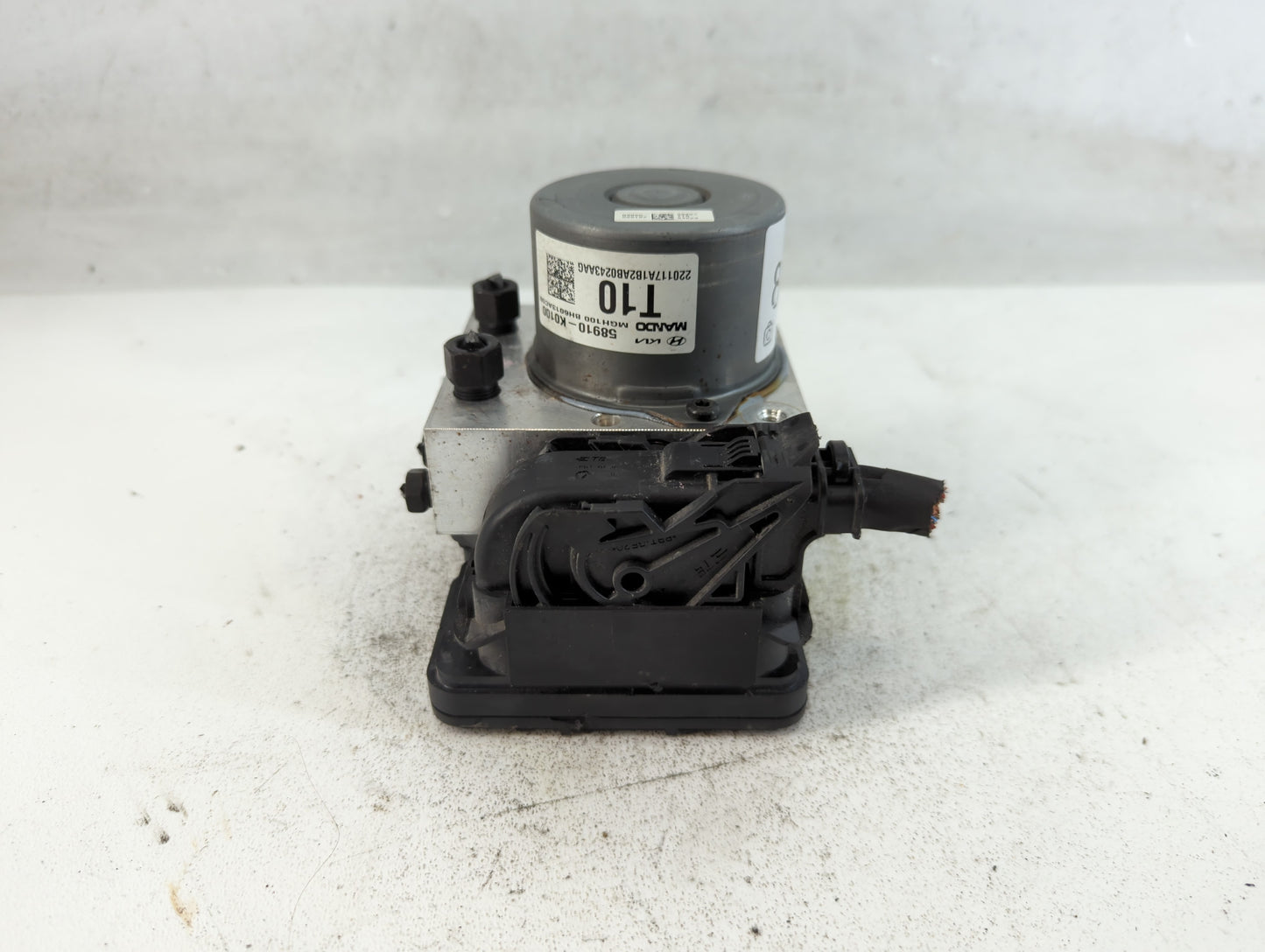 2020-2021 Kia Soul ABS Pump Control Module Replacement P/N:58910-K0100 Fits Fits 2020 2021 OEM Used Auto Parts - Oemusedauto