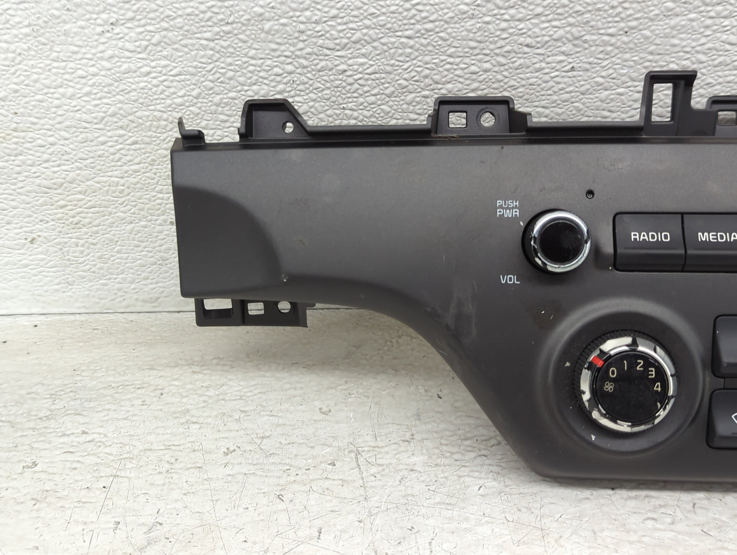 2022 Kia Sportage Climate Control Module Temperature AC/Heater Replacement P/N:97250-D9FB1AK5 Fits OEM Used Auto Parts - Oem