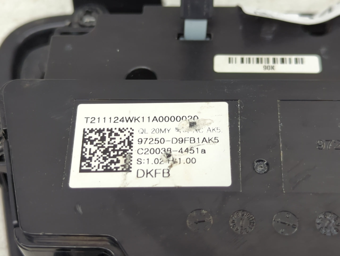 2022 Kia Sportage Climate Control Module Temperature AC/Heater Replacement P/N:97250-D9FB1AK5 Fits OEM Used Auto Parts - Oem