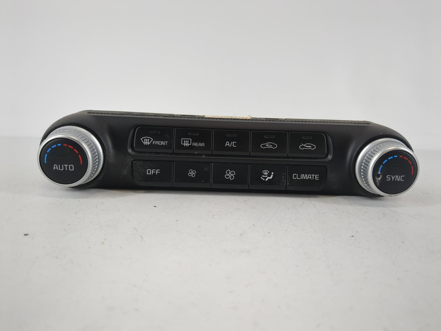 2022 Kia Stinger Climate Control Module Temperature AC/Heater Replacement P/N:97250-J5000 Fits OEM Used Auto Parts - Oemused