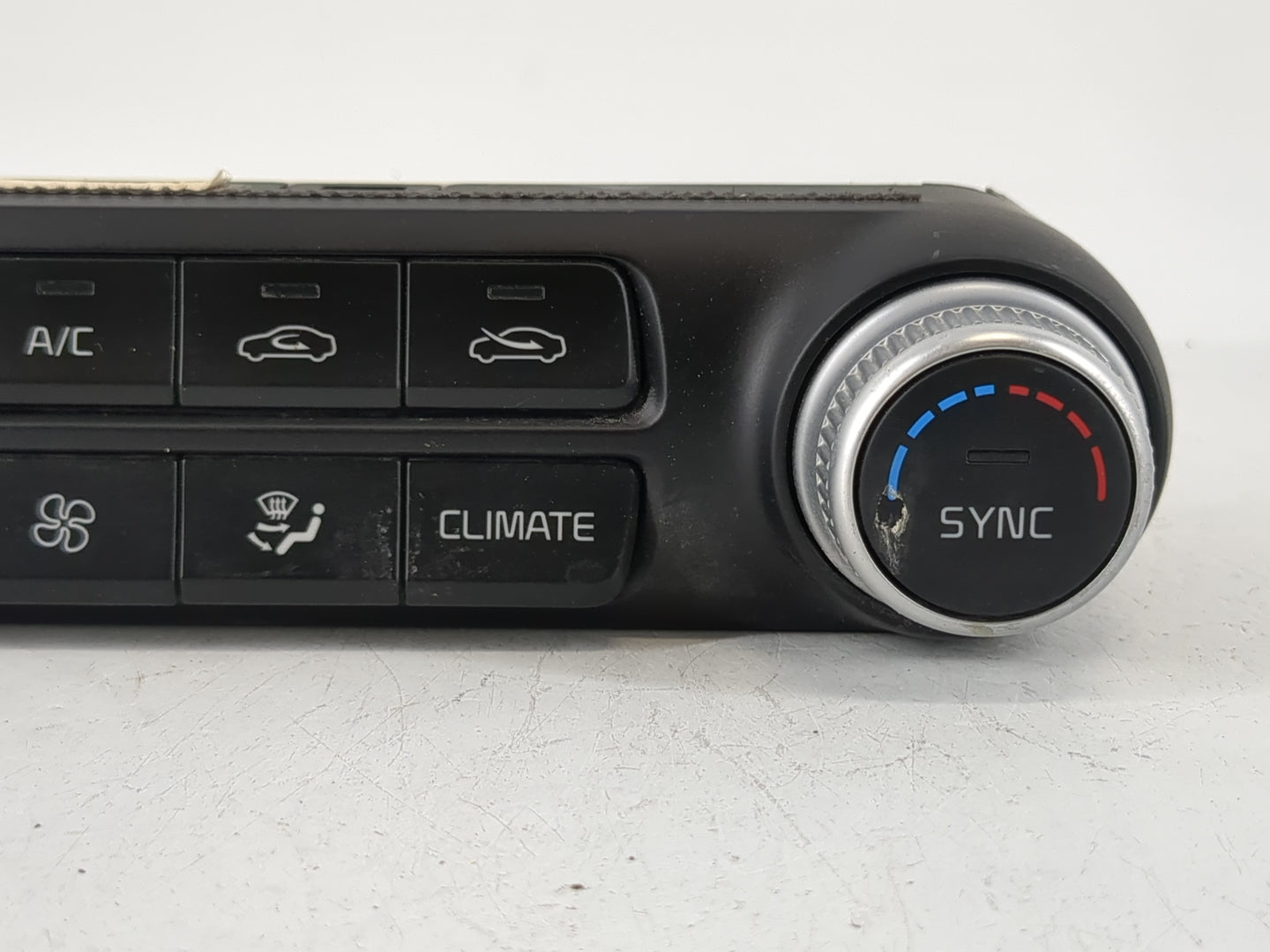 2022 Kia Stinger Climate Control Module Temperature AC/Heater Replacement P/N:97250-J5000 Fits OEM Used Auto Parts - Oemused