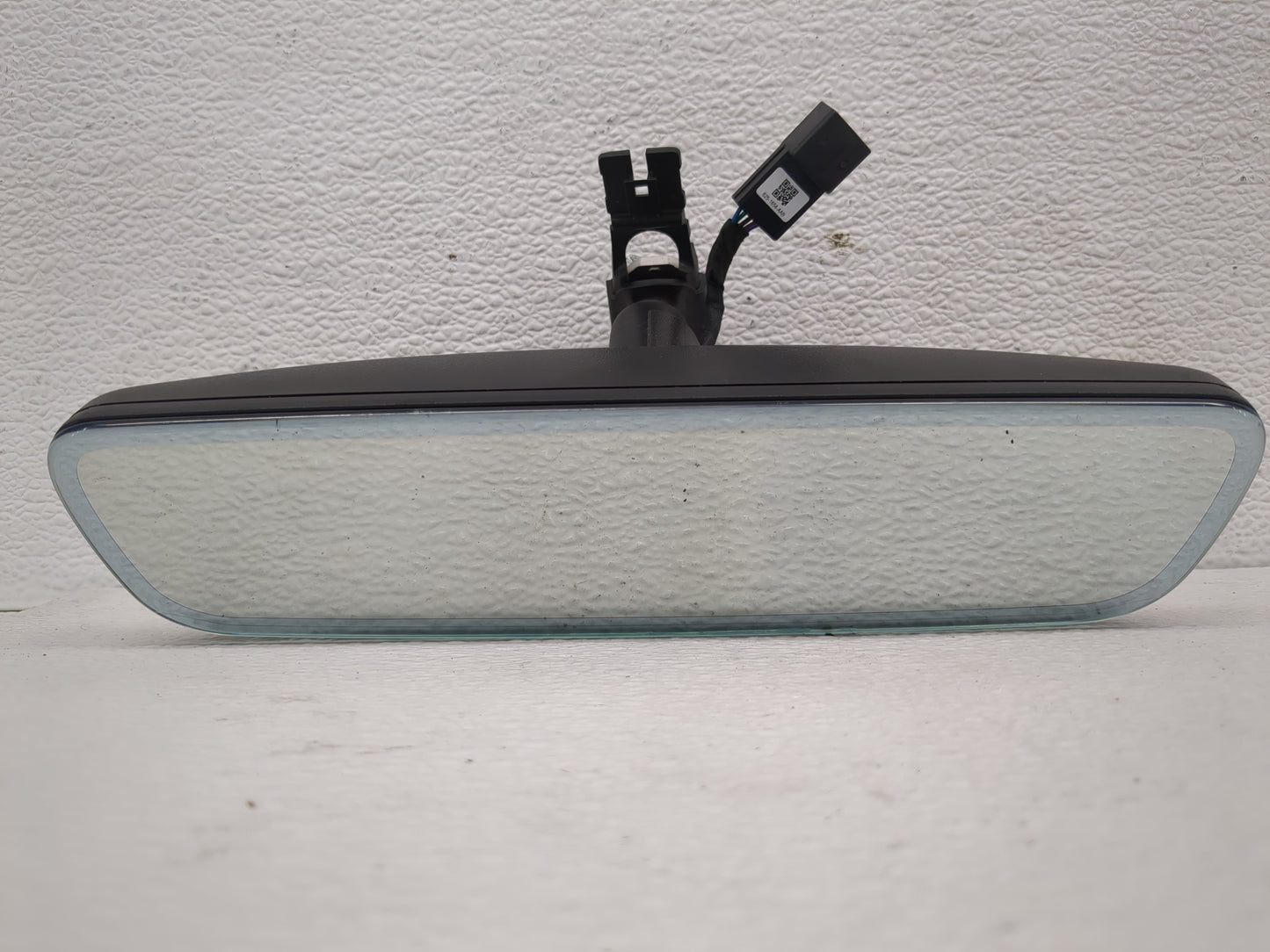 2022 Kia Stinger Interior Rear View Mirror Replacement OEM P/N:E11048310 Fits OEM Used Auto Parts - Oemusedautoparts1.com