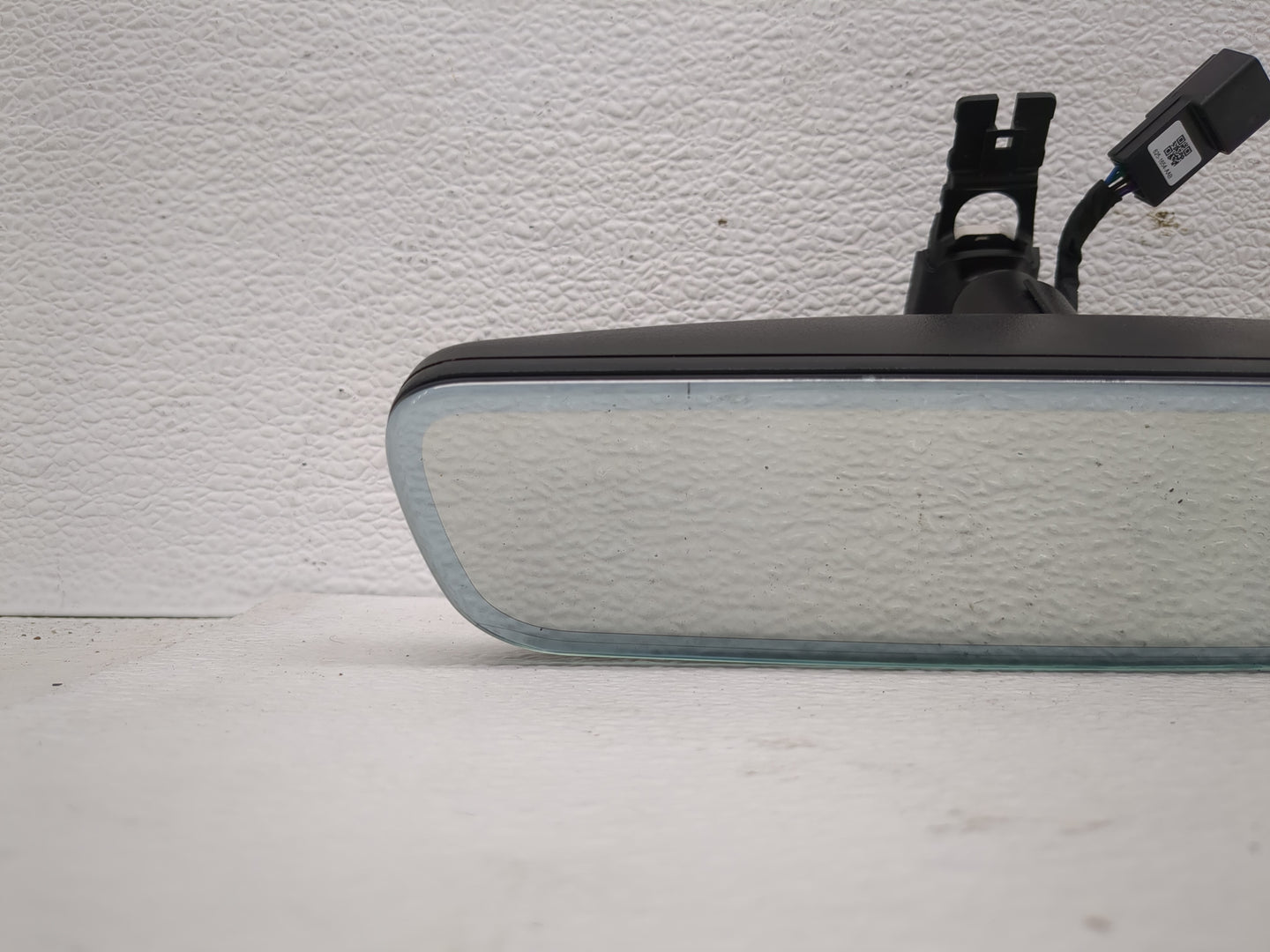 2022 Kia Stinger Interior Rear View Mirror Replacement OEM P/N:E11048310 Fits OEM Used Auto Parts - Oemusedautoparts1.com