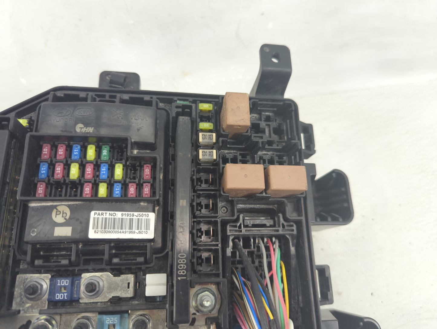 2022 Kia Stinger Fusebox Fuse Box Panel Relay Module P/N:N91710-J5050 Fits OEM Used Auto Parts - Oemusedautoparts1.com