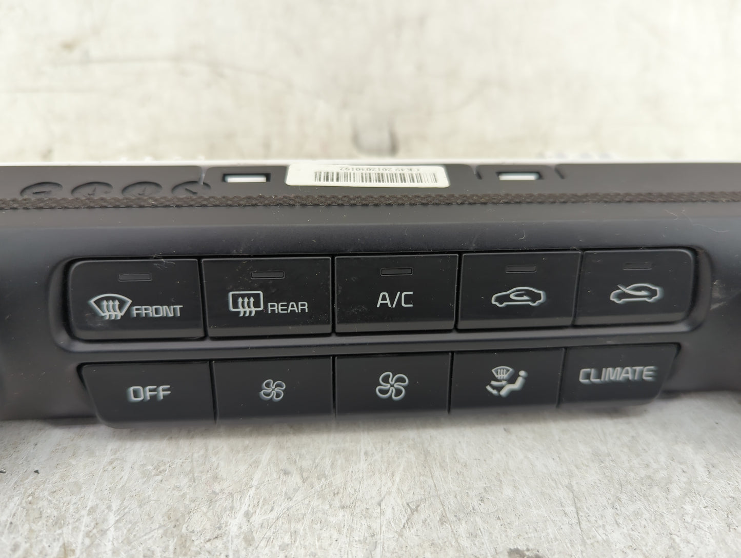 2022 Kia Stinger Climate Control Module Temperature AC/Heater Replacement P/N:97250-J5000 Fits OEM Used Auto Parts - Oemused